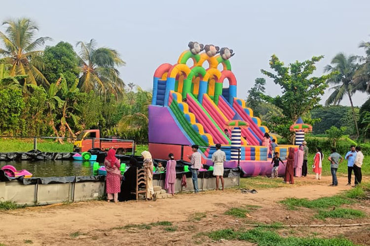 kids-bouncing
